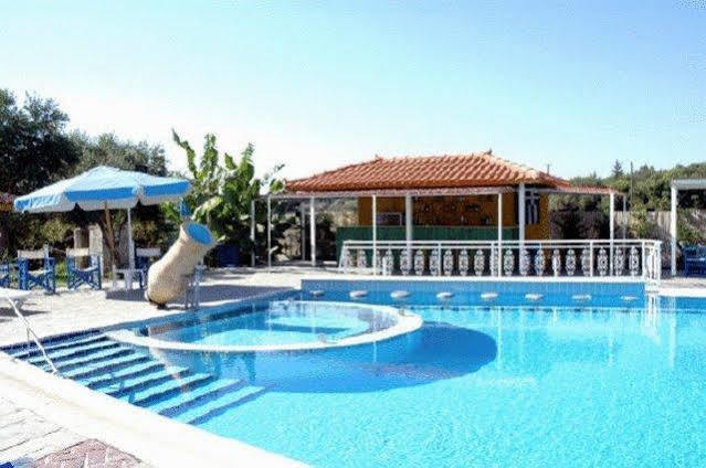 Lintzi Hotel Arkoudi Ngoại thất bức ảnh